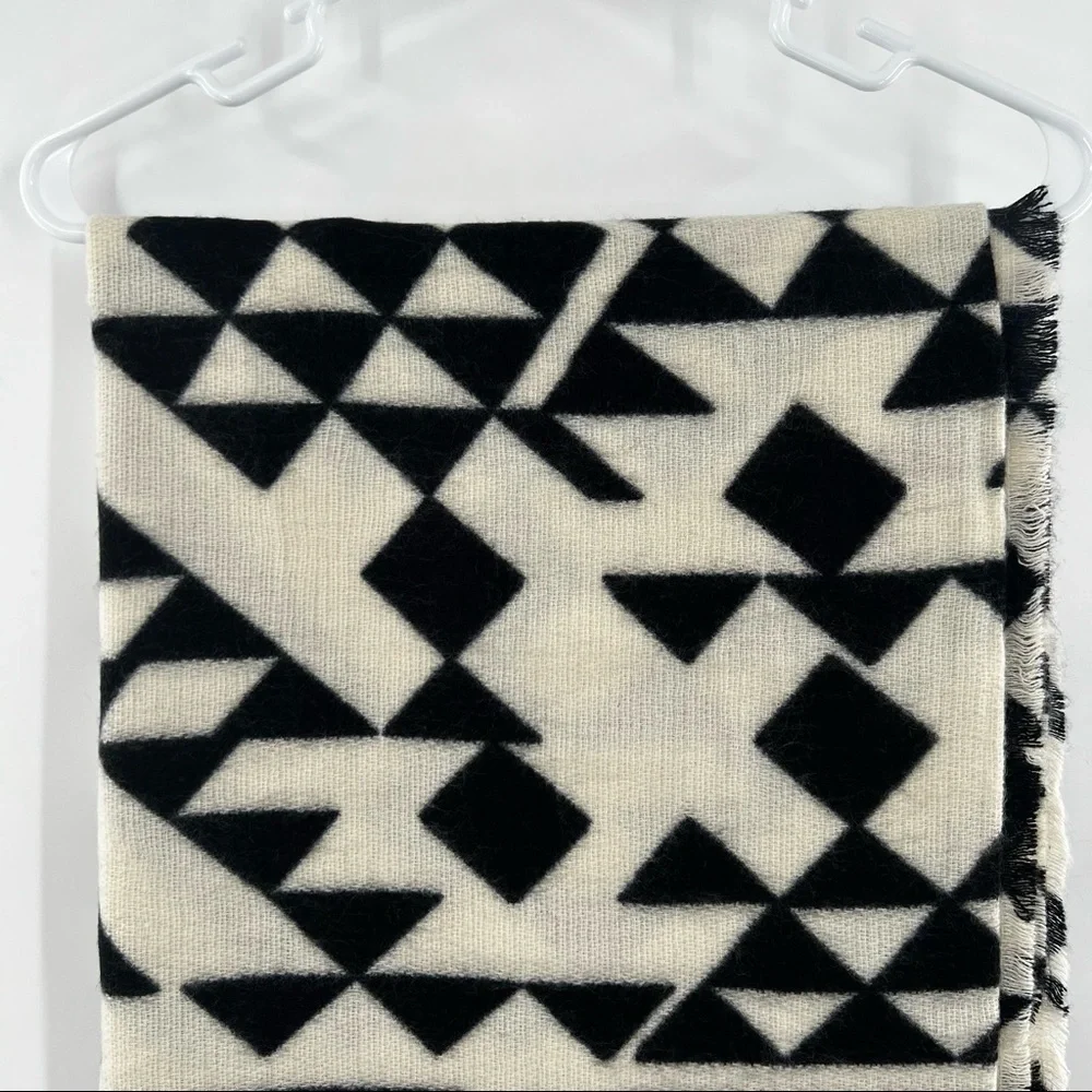 le luxe brand new